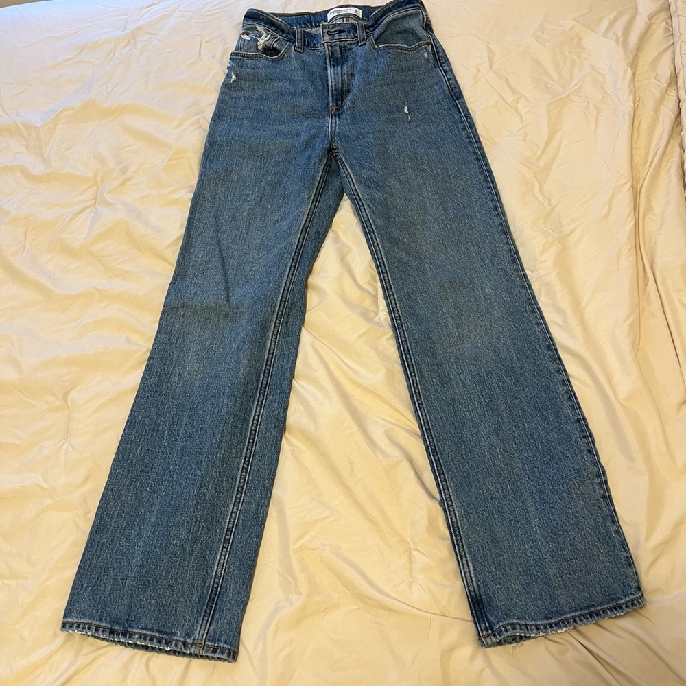 Abercrombie High Rise 90s Relaxed Jean